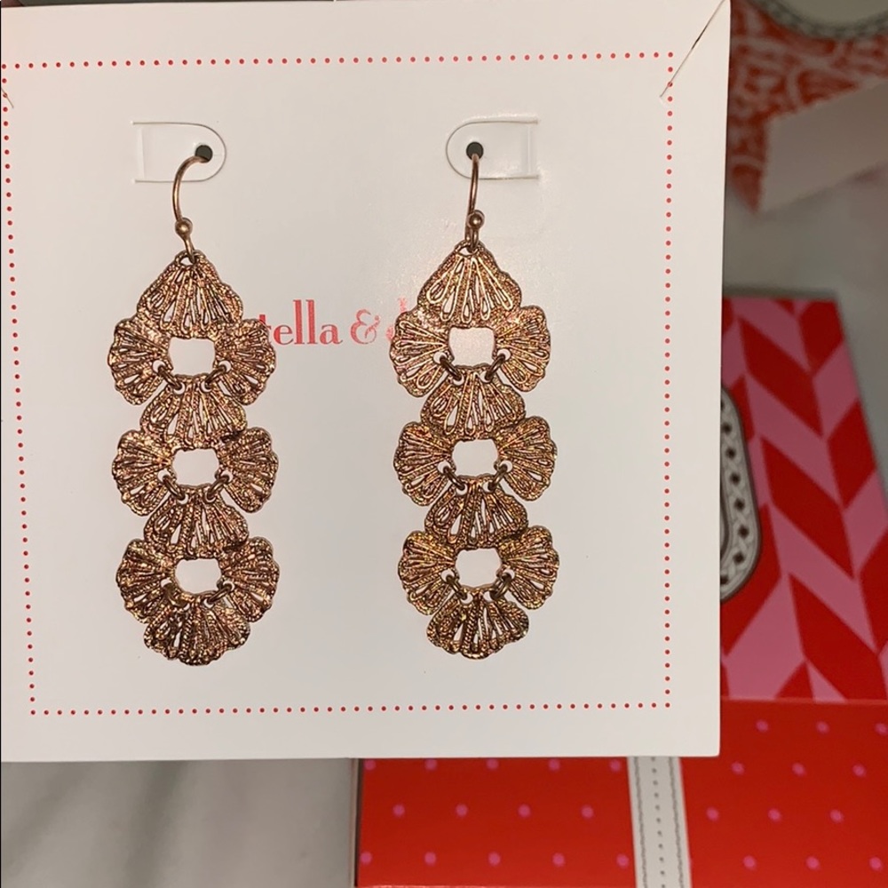 Stella & Dot Geneve Lace Linear Earrings